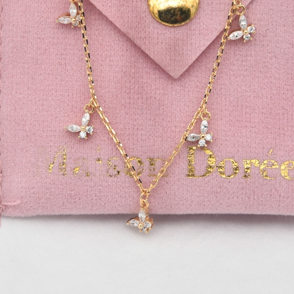 Maison Doreé Fly Necklace Gold Plated - Picture 7 of 9